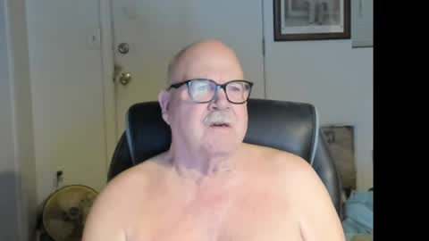 Snapshot of johnno52 chatting on April 2026 10:59:01 AM johnno52 online show from April 2026 10:59:01 AM