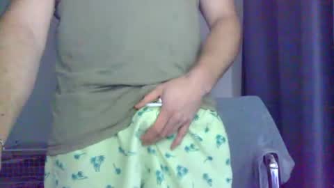 Snapshot of johnny61600 chatting on August 2026 12:12:02 AM Lovenitwet69 online show from August 2026 12:12:02 AM