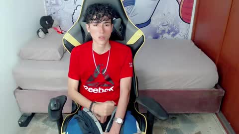 johnny_cagee online show from January 2025 04:32:01 AM