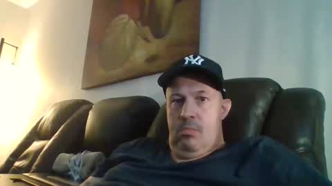 johnnycb7 online show from November 2025 06:29:01 PM