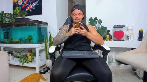 JOHNNY online show from October 2025 02:08:01 AM