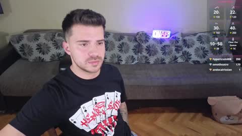 Snapshot of johnnylove21 chatting on December 2024 11:32:01 PM Johnny online show from December 2024 11:32:01 PM