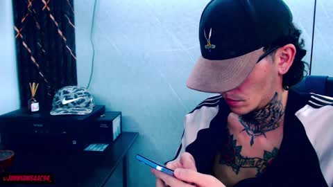 johnsonisaac94  online show from February 2025 08:25:02 AM