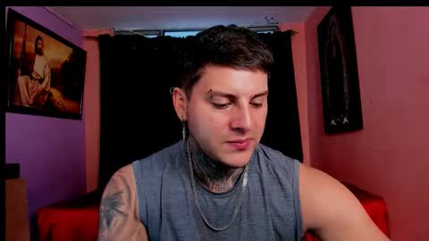 Johny online show from November 2025 07:05:02 PM