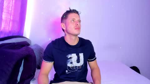 johnycooper08 online show from July 2026 12:42:02 PM