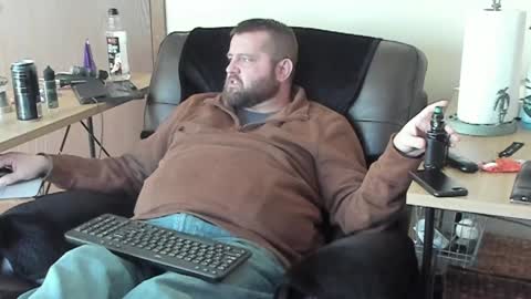 Snapshot of joi4you chatting on December 2024 08:20:02 PM Voyeur online show from December 2024 08:20:02 PM