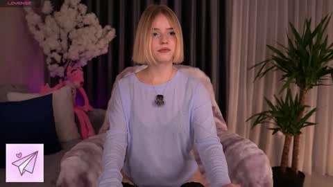 Paula online show from October 2025 12:33:02 AM