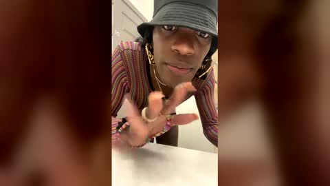 jojodaslut online show from February 2026 12:50:02 PM