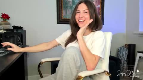    online show from February 2025 08:41:01 PM