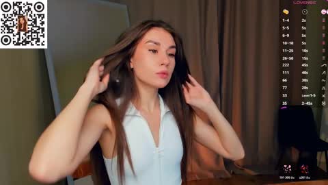 Emma online show from November 2025 04:44:02 AM