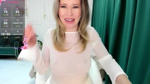 Jolie Ozolla online show from January 2026 01:37:02 PM