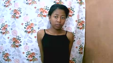 joliekah27 online show from March 2025 07:40:01 PM