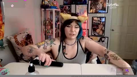 JoltionMac JJ online show from November 2025 04:45:02 AM