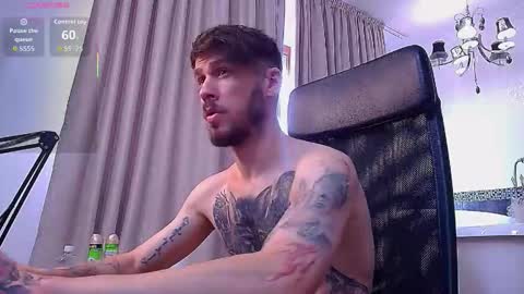 Snapshot of jonahshaw chatting on September 2025 05:40:01 AM JonahShaw online show from September 2025 05:40:01 AM