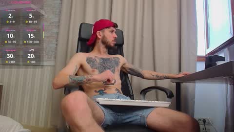 Snapshot of jonahshaw chatting on September 2025 06:02:01 AM JonahShaw online show from September 2025 06:02:01 AM