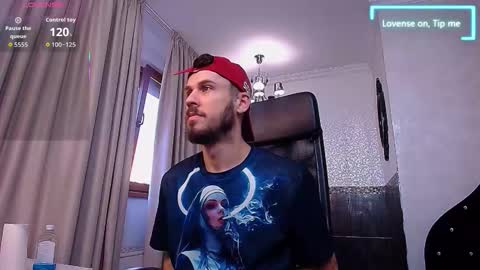 Snapshot of jonahshaw chatting on September 2025 04:25:01 AM JonahShaw online show from September 2025 04:25:01 AM