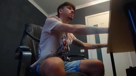 Snapshot of jonahshaw chatting on September 2025 04:35:01 AM JonahShaw online show from September 2025 04:35:01 AM