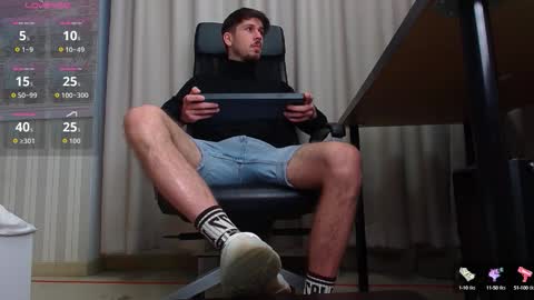 Snapshot of jonahshaw chatting on September 2025 04:17:01 AM JonahShaw online show from September 2025 04:17:01 AM