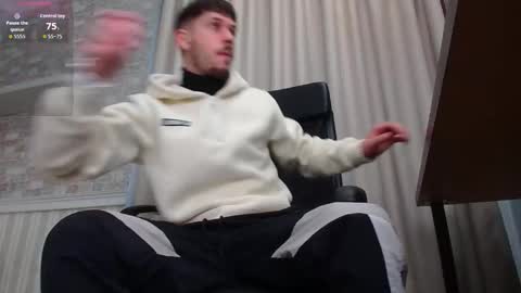 Snapshot of jonahshaw chatting on October 2025 04:32:02 AM JonahShaw online show from October 2025 04:32:02 AM