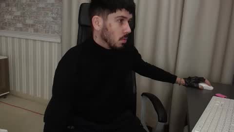 Snapshot of jonahshaw chatting on October 2025 04:13:01 AM JonahShaw online show from October 2025 04:13:01 AM