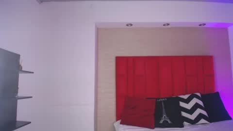 Jonas  online show from April 2026 04:02:02 AM