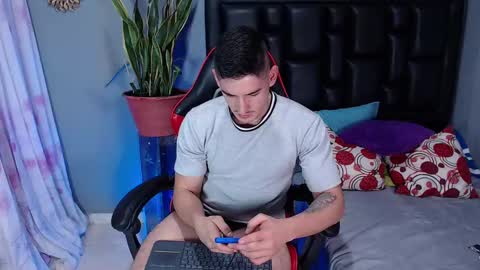 jonathancast08 online show from March 2025 01:10:02 AM