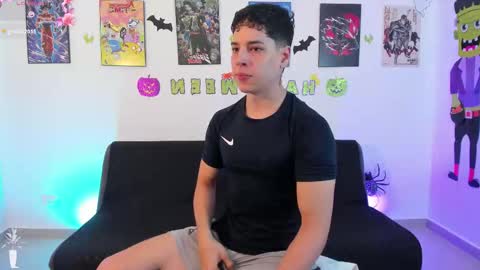 Snapshot of jonathanjoestar_ chatting on October 2025 09:05:02 PM Instagram jonathanfit14 online show from October 2025 09:05:02 PM