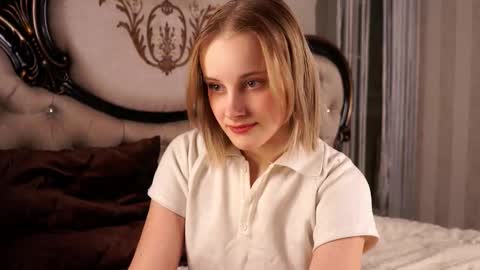 Snapshot of jonnienita chatting on February 2026 12:26:01 PM Alice online show from February 2026 12:26:01 PM