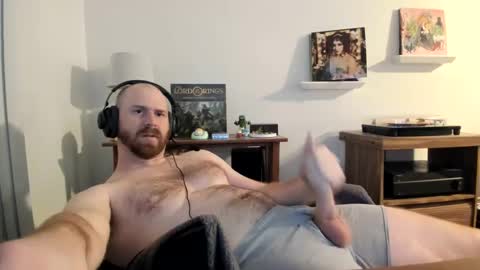 Snapshot of jonnlulz chatting on December 2024 01:59:02 AM Jon online show from December 2024 01:59:02 AM