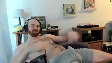 Snapshot of jonnlulz chatting on February 2025 08:25:01 PM Jon online show from February 2025 08:25:01 PM