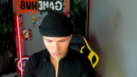 Jonny online show from November 2025 10:37:01 AM