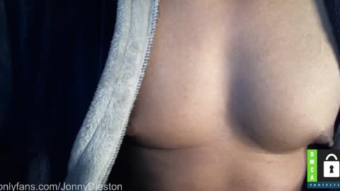 Snapshot of jonnydieston777 chatting on December 2024 04:04:01 AM JonnyDieston online show from December 2024 04:04:01 AM