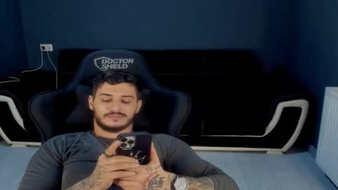 jonnyporn1 online show from March 2026 04:00:01 PM