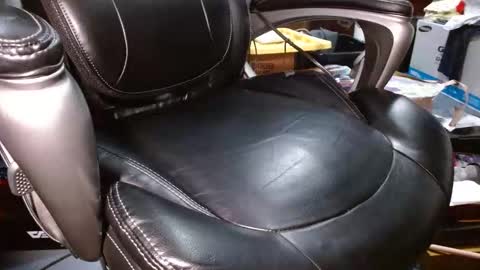 jonwillaim online show from April 2026 03:28:02 PM