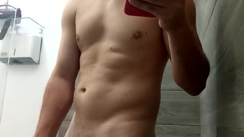 jorgelatino1919 online show from December 2025 05:51:01 PM