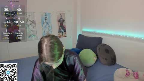 Mila online show from November 2025 02:34:02 AM