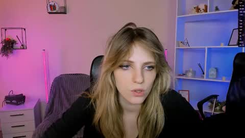 jose_fairy online show from November 2025 10:04:02 AM