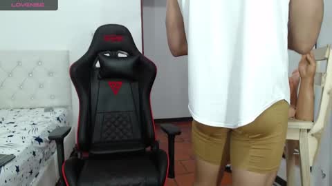 jose_rumbero91 online show from March 2025 11:28:01 AM