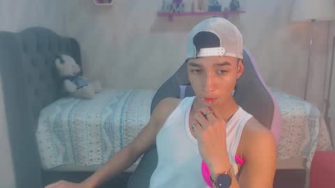 jose_sexycumm online show from January 2025 08:28:01 PM