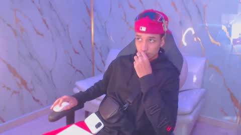 jose_sexycumm online show from October 2025 07:33:01 PM