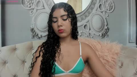 Snapshot of joselyn_sexy_ chatting on February 2025 09:30:01 PM Katalina online show from February 2025 09:30:01 PM