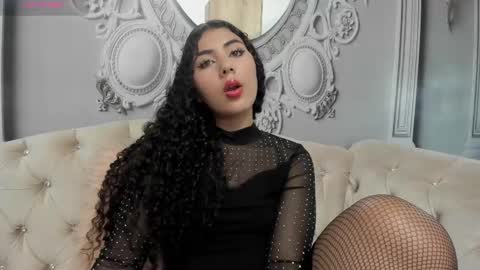Snapshot of joselyn_sexy_ chatting on February 2025 10:26:02 PM Katalina online show from February 2025 10:26:02 PM