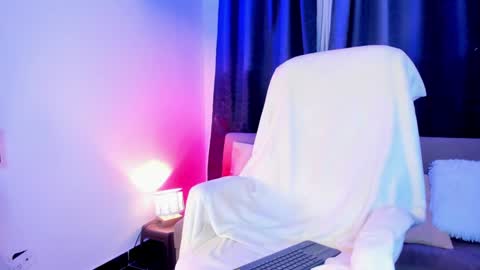 Josep online show from February 2025 01:32:02 AM