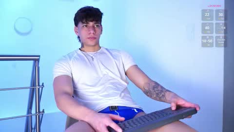 Josep online show from November 2025 07:57:01 PM