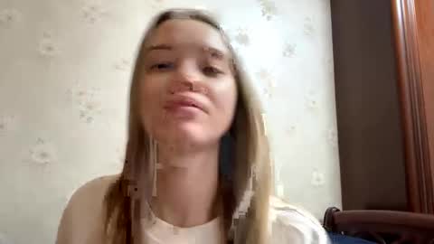 Anessa online show from November 2025 05:29:02 AM