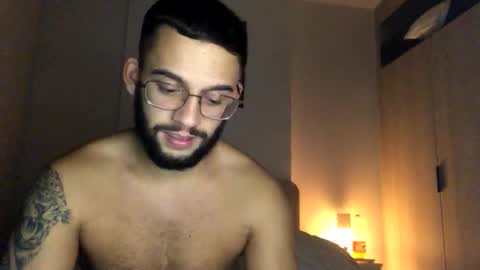 josh_xo online show from September 2025 06:52:02 PM