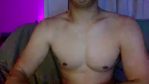 joshasian0713 online show from December 2025 11:15:01 AM