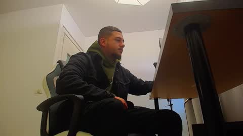 JoshKnight online show from October 2025 05:04:01 AM