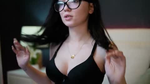  Josie  online show from December 2025 06:48:02 PM