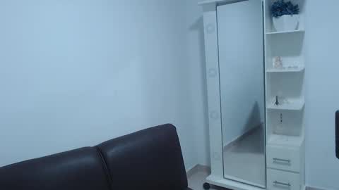 Josita rousell INSTAGRAM  majoestupy  online show from February 2025 01:55:02 AM